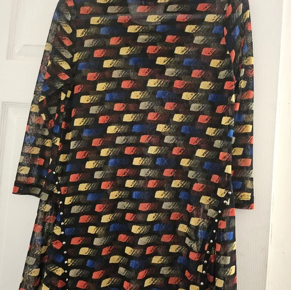 Max & Rina Red/Blue/yellow /Black 3/4 Sleeve Top Size L - Picture 4 of 8